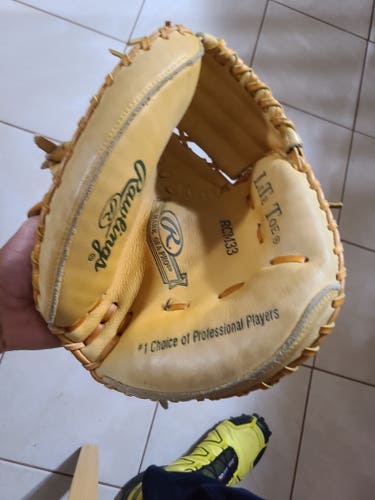 Used Right Hand Throw Rawlings Catcher's Mark of a Pro Baseball Glove 33"