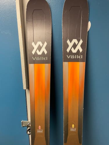 Men's 2021 All Mountain Without Bindings Mantra Skis
