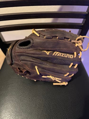First Base 12.5" Franchise Baseball Glove