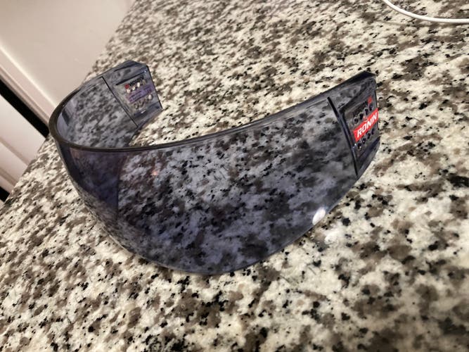 Ronin Vision16 Tinted Visor