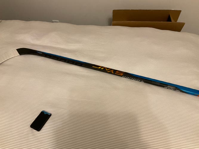 Junior Right Handed P92  Nexus Sync Hockey Stick