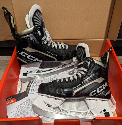 CCM Tacks AS-V Hockey Skates - Size 7.0 - STEP Steel included