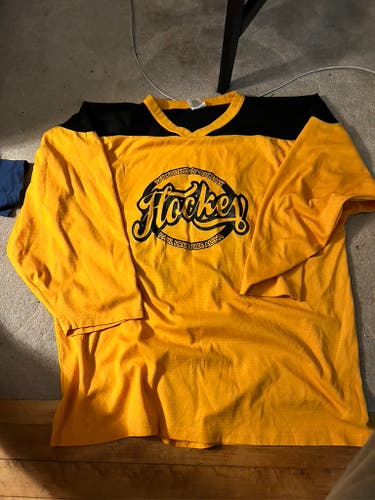 Gold Used XL Men's Practice Jersey