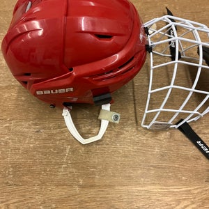 Used Small Bauer Re-Akt Helmet W/Medium Profile 2 Cage