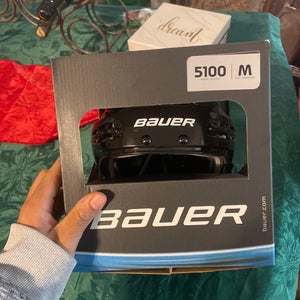 New Medium Bauer Pro Stock 5100 Helmet