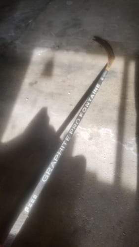 Used Senior Right Handed Graphite Pro Hockey Stick