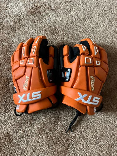 Syracuse Goalie Gloves