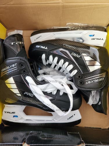 New Senior True Catalyst Pro Hockey Skates Regular Width Size 7