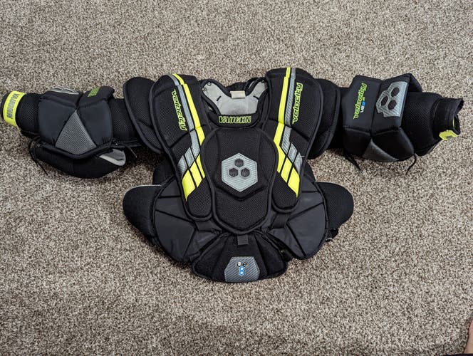 Used Medium Vaughn Velocity VE8 Jr. Goalie Chest Protector