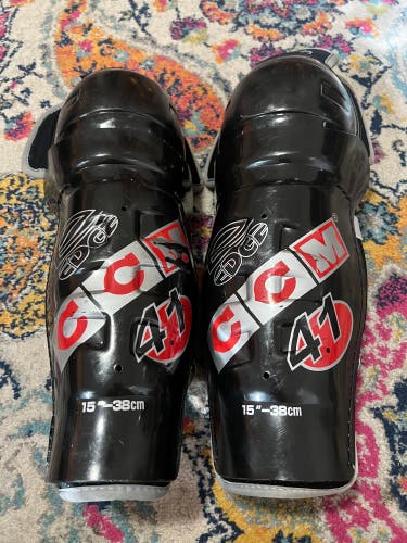 CCM Edge SG 4.1 - 15” Shin Guards