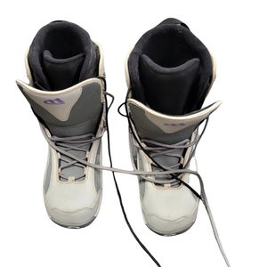 Used Morrow Boots Senior 8 Womens Snowboard Boots
