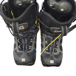 Used Dc Shoes Snowboard Boots Senior 8.5 Mens Snowboard Boots