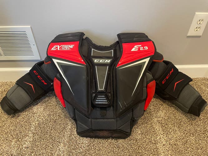 Used Large CCM Extreme Flex Shield E2.9 Goalie Chest Protector