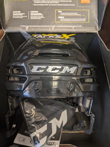 New Medium CCM Super Tacks X Helmet
