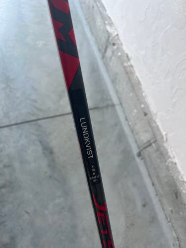 Senior Right Handed Mid Pattern Pro Stock Jetspeed FT4 Pro Hockey Stick