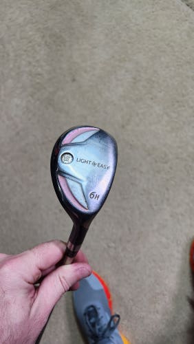 Used Women's Right Handed Light and easy 6 hybrid square two Hybrid