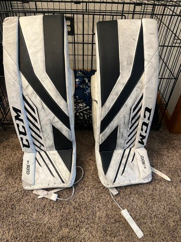 CCM Axis 1.5 28"+1 Goalie Leg Pads