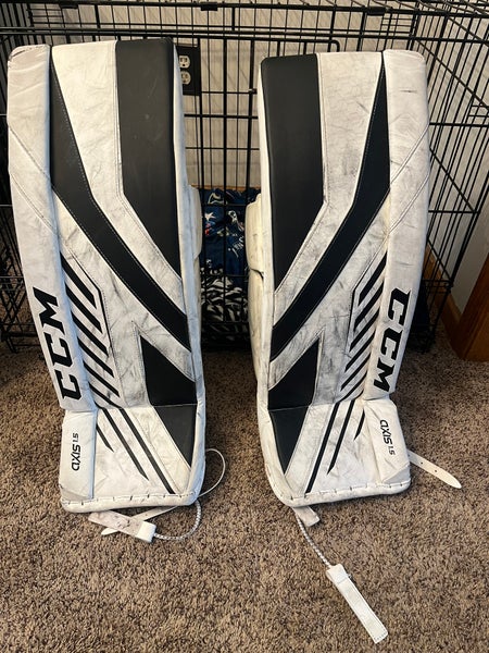 CCM Axis 1.5 28"+1 Goalie Leg Pads