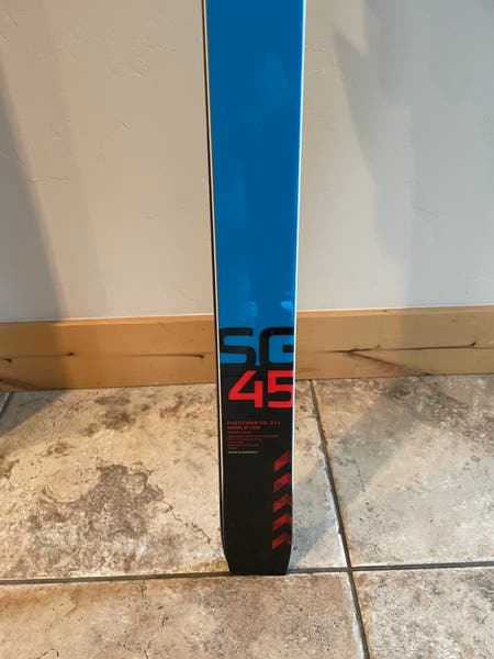Volkl FIS SG 211 cm Racing Skis With Bindings | SidelineSwap | Buy 
