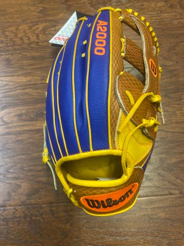 Wilson A2000 March GOTM YP66 12.75” Outfield Pattern Lourdes Gurriel