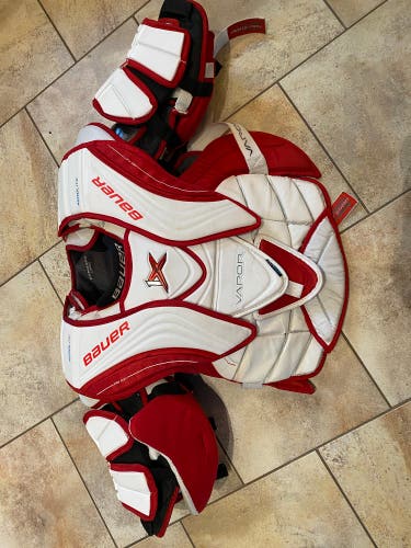Used Medium Bauer  Vapor 1X Goalie Chest Protector