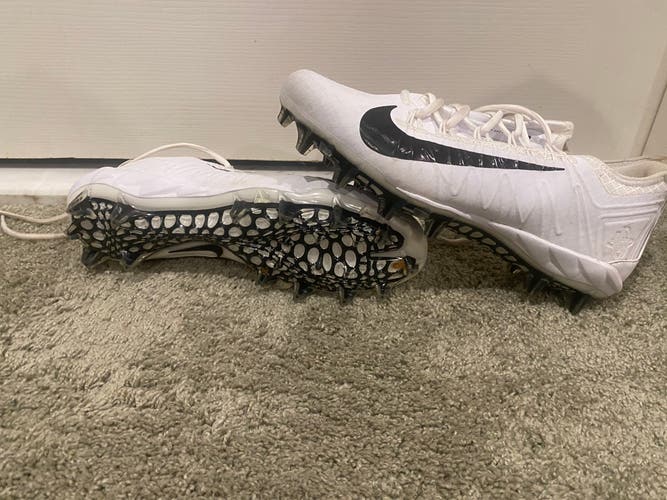 White Men's Molded Cleats Nike Cleats