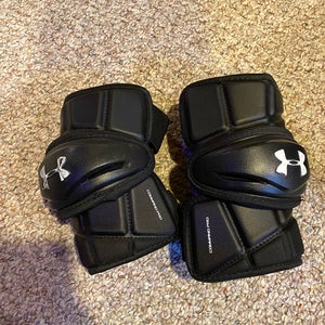 Used Medium/Large Under Armour Command Pro Arm Pads