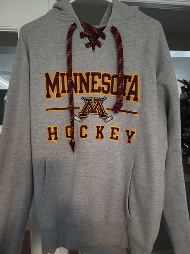 U of MN - Hockey Hoodie Medium Sweatshirt