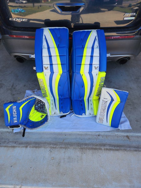Used 33" Vaughn Regular Velocity V6 Goalie Full Set