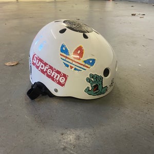 Ski/ snowboard/ Skate White Helmet