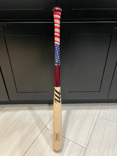 Wood (-8) 23 oz 31" AM22 Bat