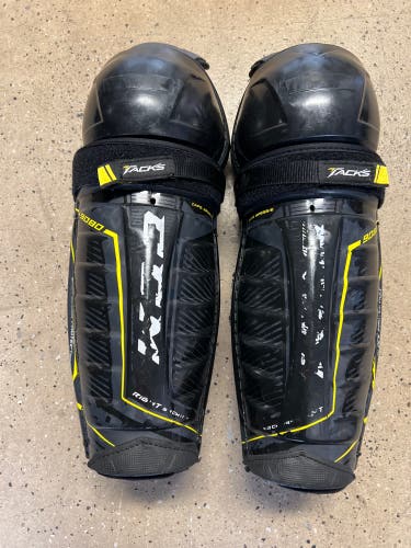 CCM Tacks 9080 Shin Pads
