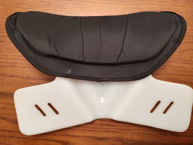 New Youth Medium Douglas neck protector