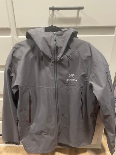 Arc’Teryx ski jacket