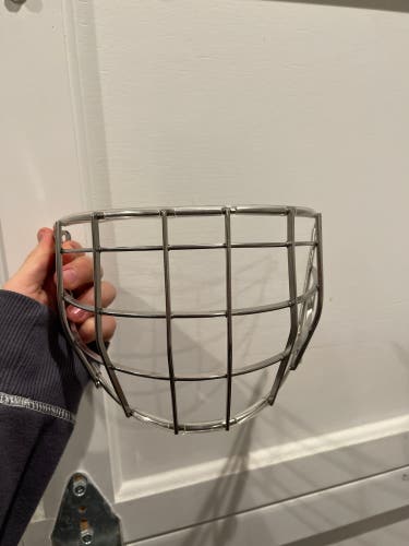 New Bauer Goalie Type 1 Cage