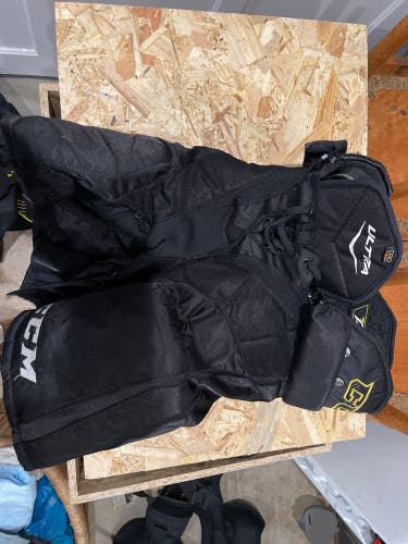 Used Small CCM Ultra Tacks Hockey Pants