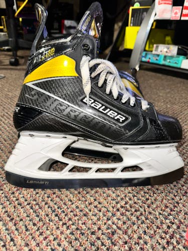 Bauer Supreme Ultrasonic Hockey Skates Size 9 Fit 2