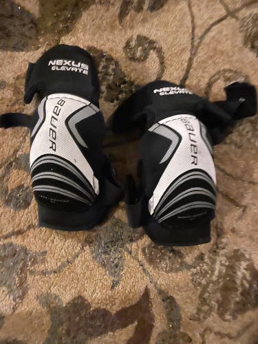 Used Small Bauer Nexus Elevate Elbow Pads