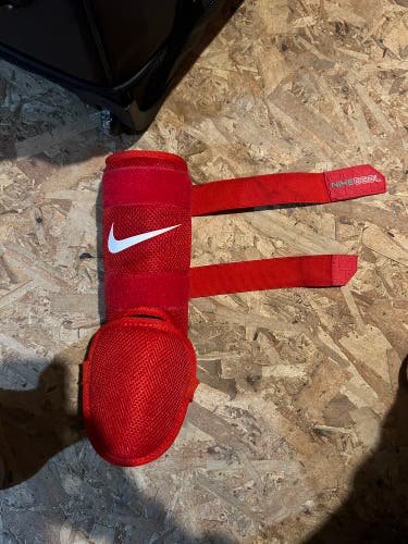 Nike Baseball Leg Guard