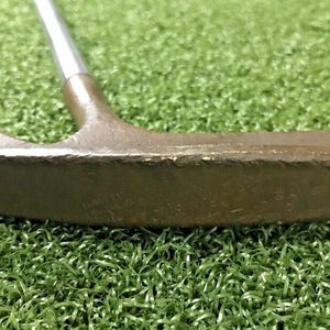 Acushnet Bulls Eye LA Femme Blade Putter / RH ~34" Steel / Lamkin Grip /dj7361