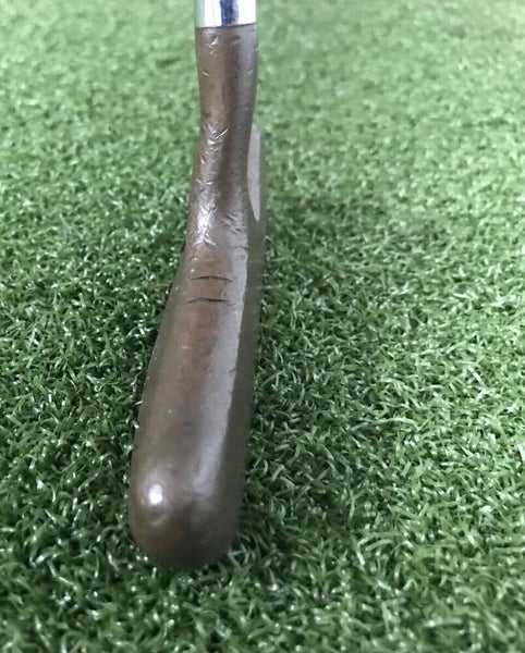Acushnet Bulls Eye LA Femme Blade Putter / RH ~34" Steel / Lamkin Grip /dj7361