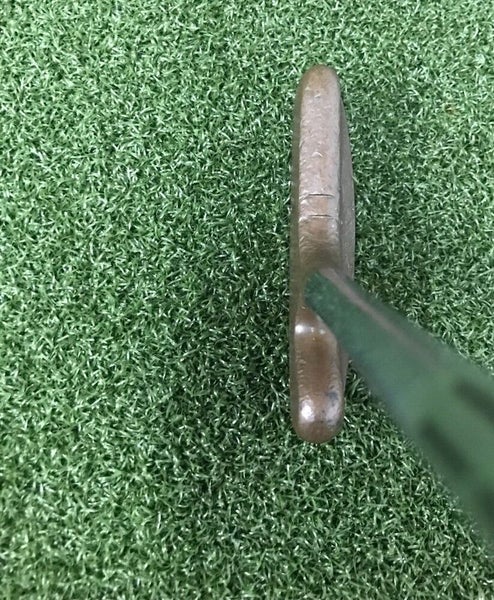 Acushnet Bulls Eye LA Femme Blade Putter / RH ~34" Steel / Lamkin Grip /dj7361
