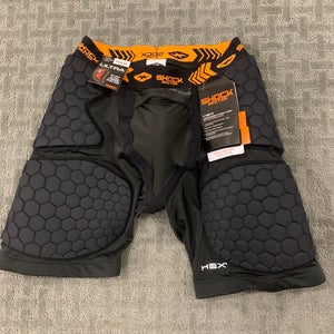 Shock Doctor Medium HEX COMPRESSION FIT IMPACT SHORT WITH ULTRA CARBON FLEX CUP