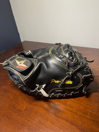 Right Hand Throw 33.5" CM3000SBK Catcher's Glove