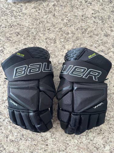 Bauer 14" Vapor Hyperlite Gloves