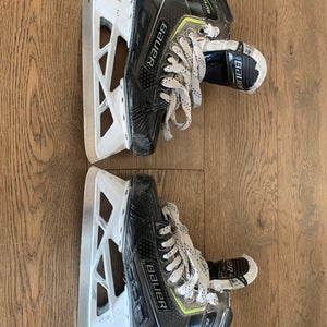 Used Bauer Regular Width Size 6.5 Elite Hockey Goalie Skates
