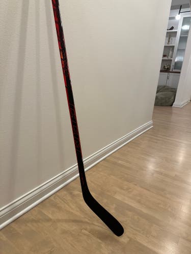 Senior New Left Hand CCM JetSpeed Hockey Stick P88