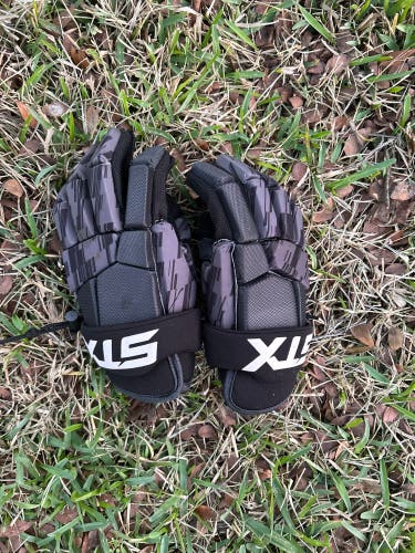 Used Player's STX 10" Lacrosse Gloves