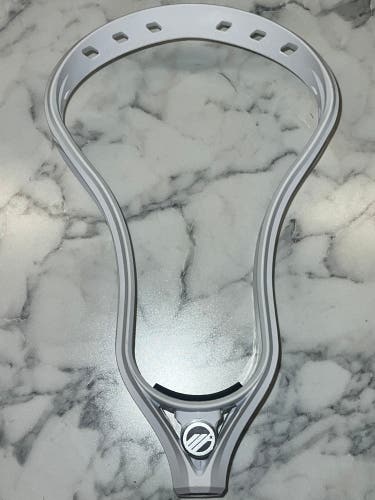 Maverik Tactik Unstrung