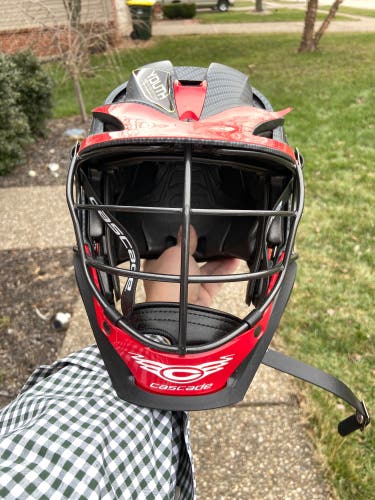 Player's Cascade Youth S Helmet